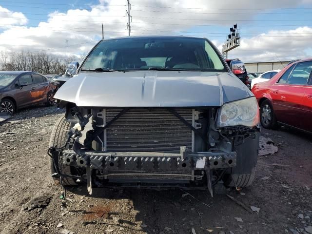 2013 Chrysler Town & Country Touring L