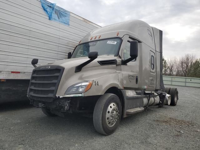 2021 Freightliner Cascadia 126