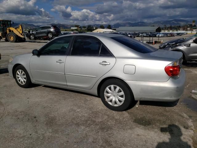 2005 Toyota Camry LE