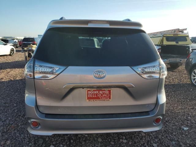 2015 Toyota Sienna Sport