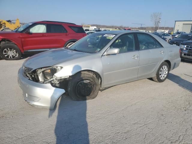 2005 Toyota Camry LE