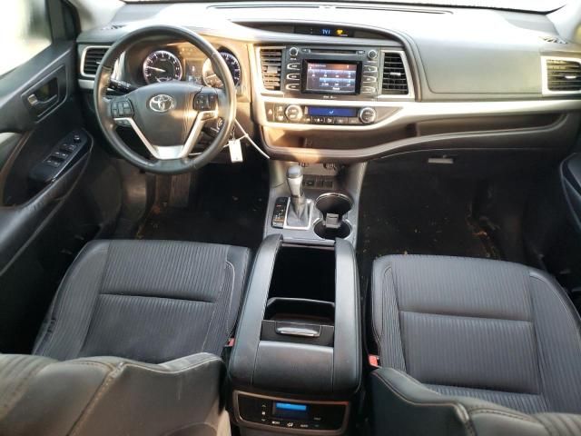 2015 Toyota Highlander LE