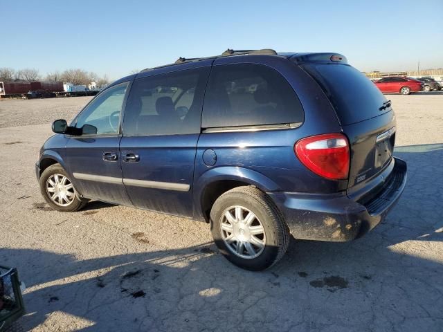 2005 Chrysler Town & Country