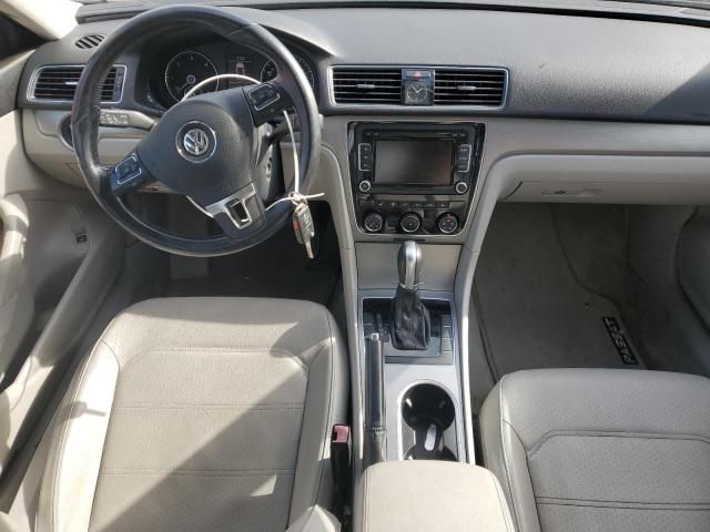 2014 Volkswagen Passat SE