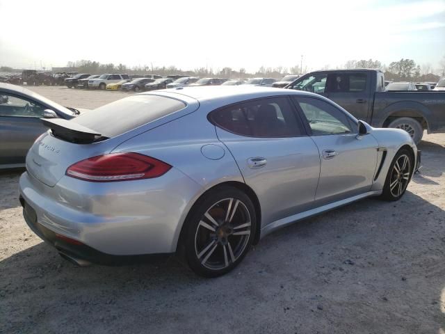 2015 Porsche Panamera 2