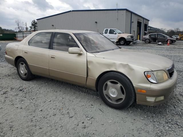 2000 Lexus LS 400