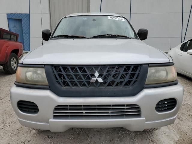 2003 Mitsubishi Montero Sport ES