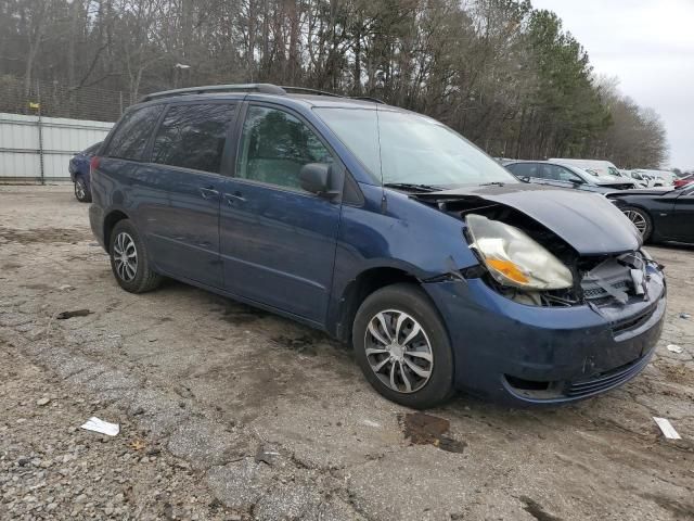 2004 Toyota Sienna CE