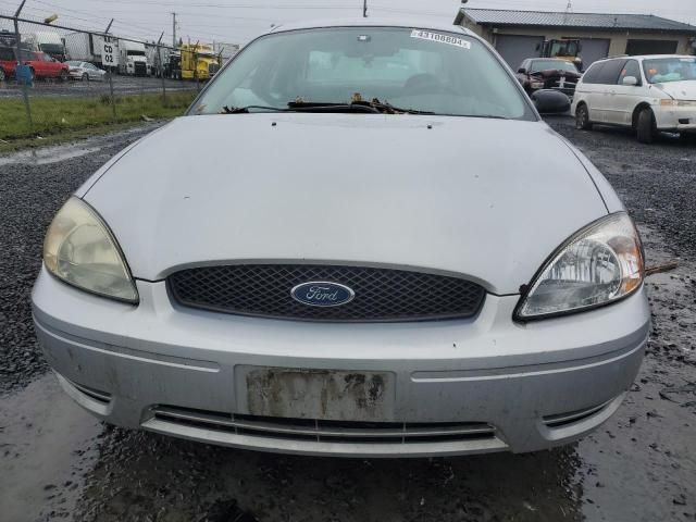 2005 Ford Taurus SE