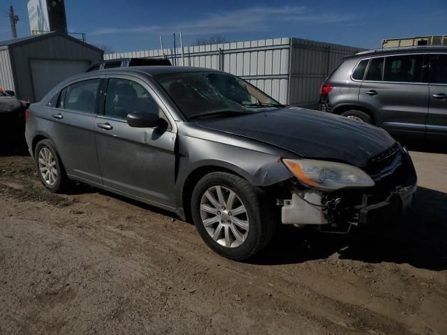 2013 Chrysler 200 Touring