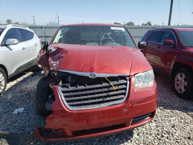 2008 Chrysler Town & Country LX