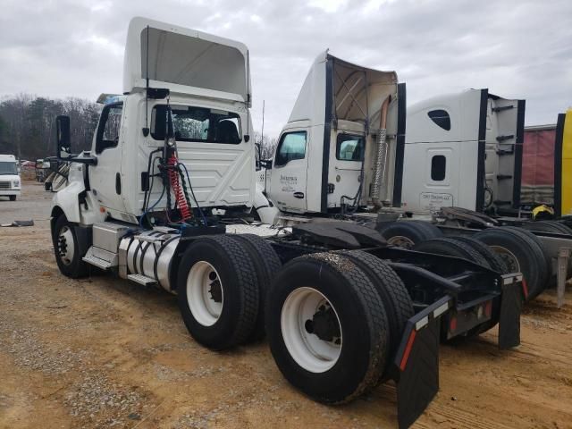 2019 International LT625