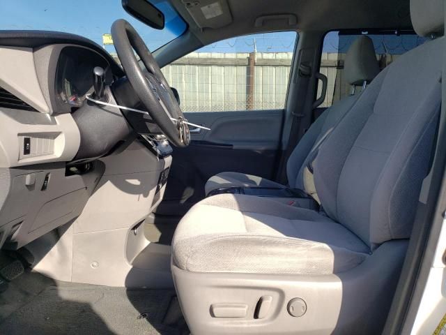 2015 Toyota Sienna LE