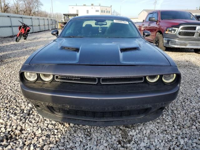 2015 Dodge Challenger SXT