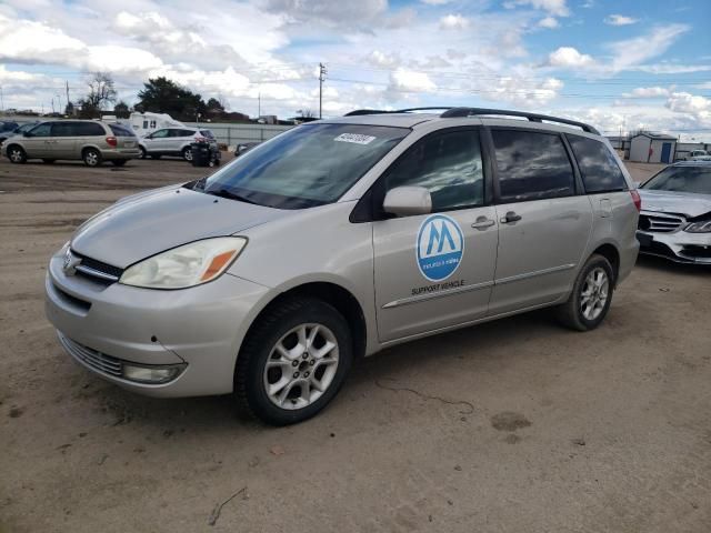 2004 Toyota Sienna XLE