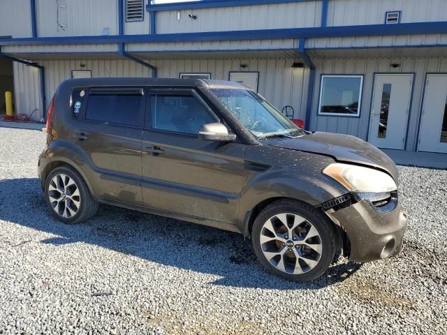 2013 KIA Soul +