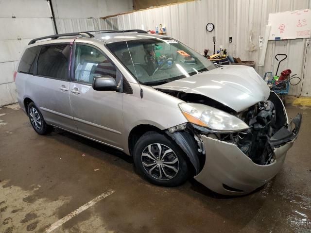 2010 Toyota Sienna CE