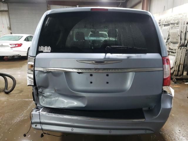 2013 Chrysler Town & Country Limited