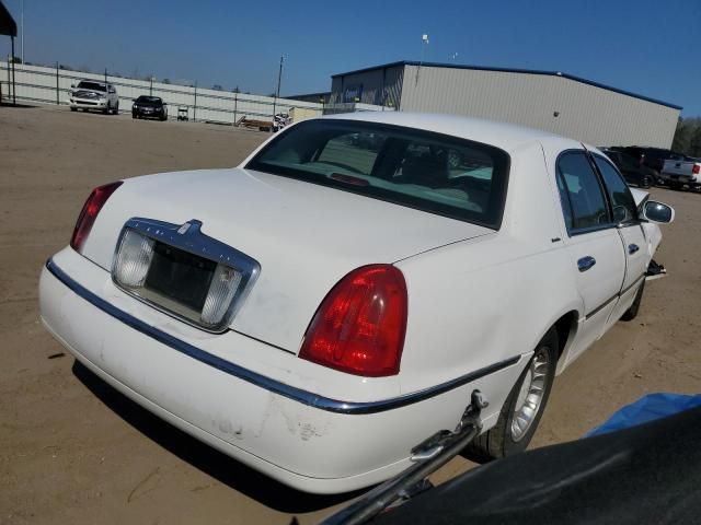 2002 Lincoln Town Car Executive