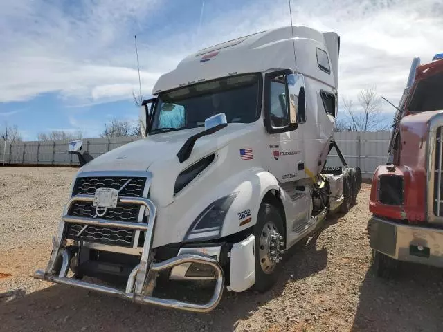 2024 Volvo VN VNL