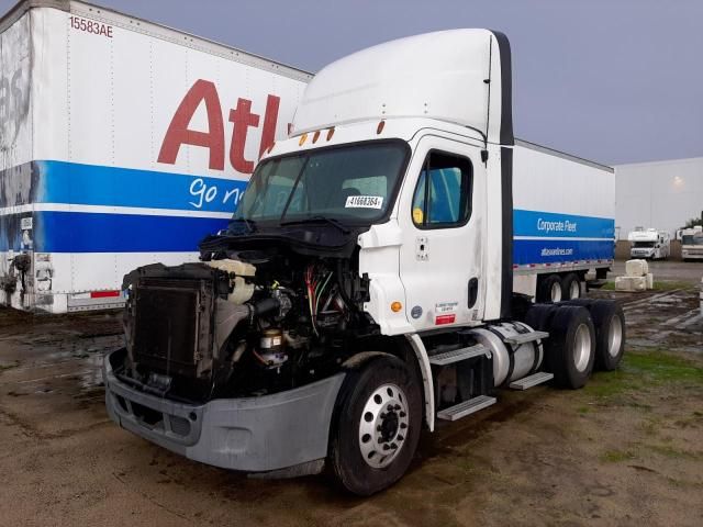 2014 Freightliner Cascadia 113