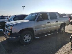 Salvage cars for sale from Copart Indianapolis, IN: 2005 Chevrolet Avalanche K1500