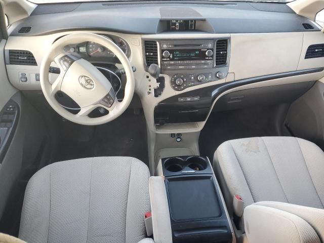 2011 Toyota Sienna LE