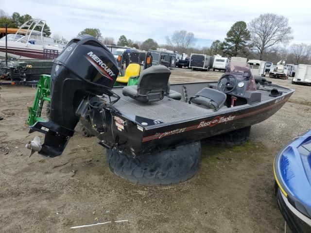 2020 Tracker Boat