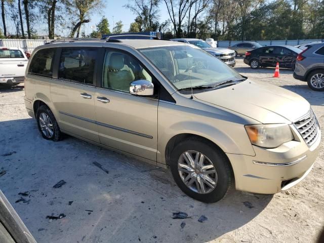 2010 Chrysler Town & Country Limited