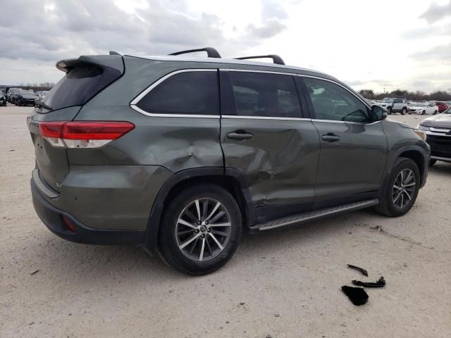 2019 Toyota Highlander SE