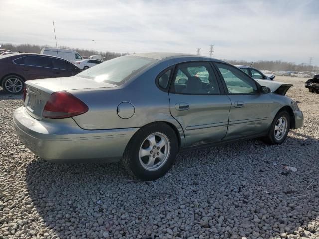 2005 Ford Taurus SE