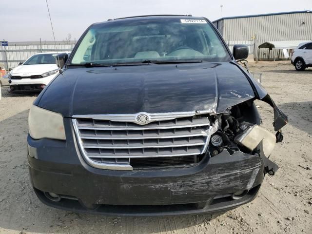 2008 Chrysler Town & Country Touring