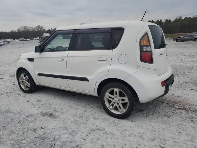 2010 KIA Soul +