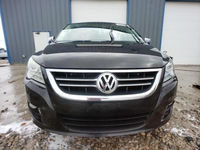 2010 Volkswagen Routan SEL