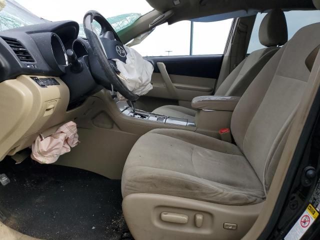 2013 Toyota Highlander Base