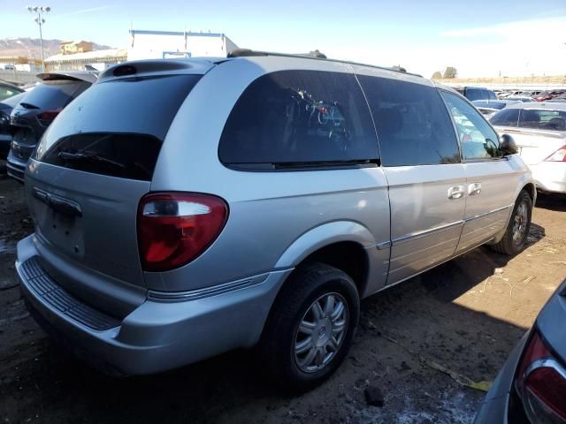 2005 Chrysler Town & Country Touring