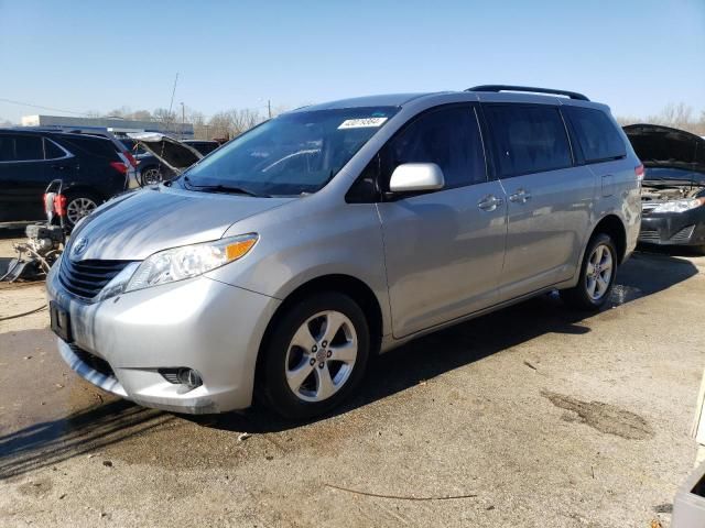 2011 Toyota Sienna LE