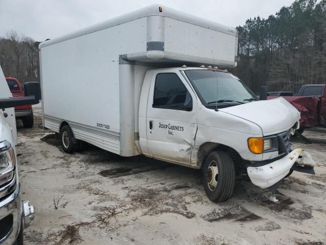 2006 Ford Econoline E450 Super Duty Cutaway Van