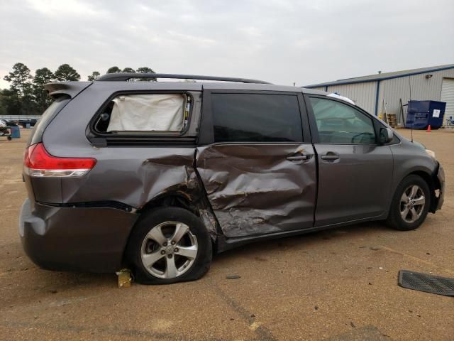 2012 Toyota Sienna LE