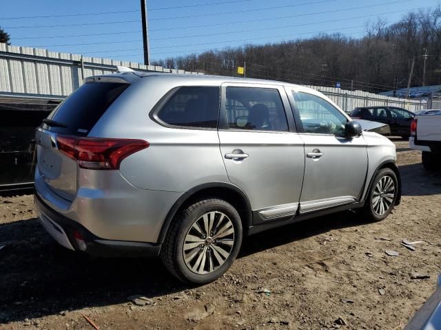 2020 Mitsubishi Outlander SE