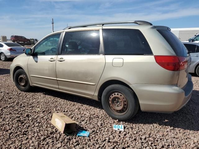 2004 Toyota Sienna CE