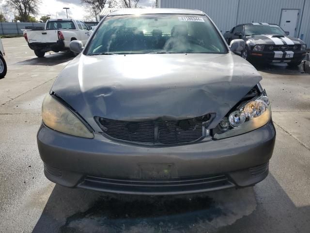 2005 Toyota Camry LE