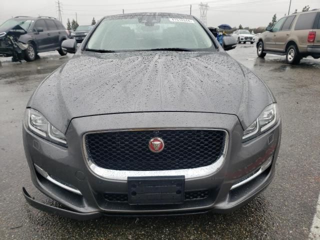 2019 Jaguar XJ R-Sport