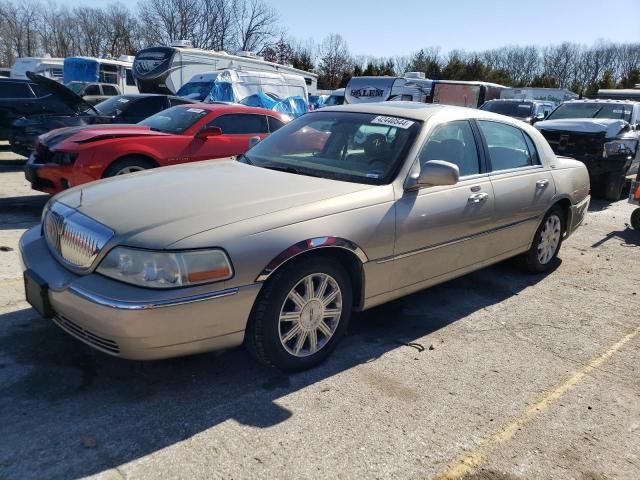 2007 Lincoln Town Car Signature Limited