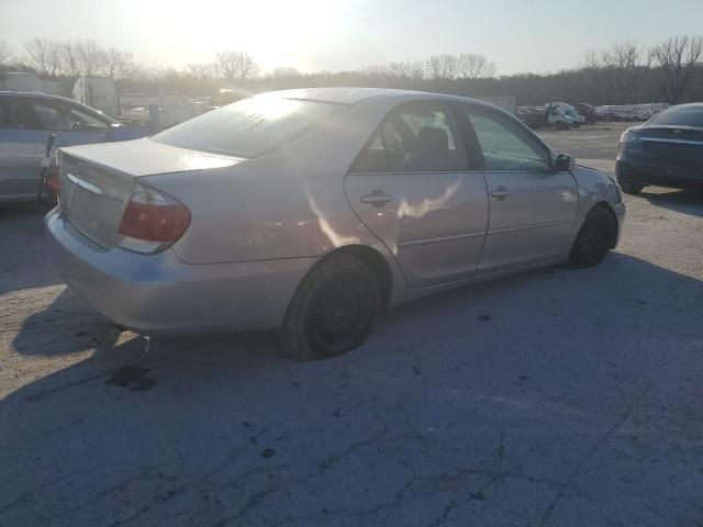 2005 Toyota Camry LE