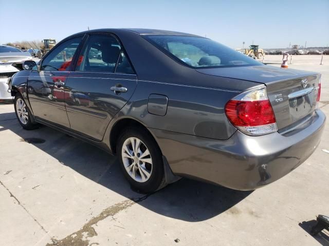 2005 Toyota Camry LE