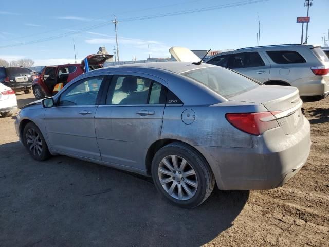 2013 Chrysler 200 Touring