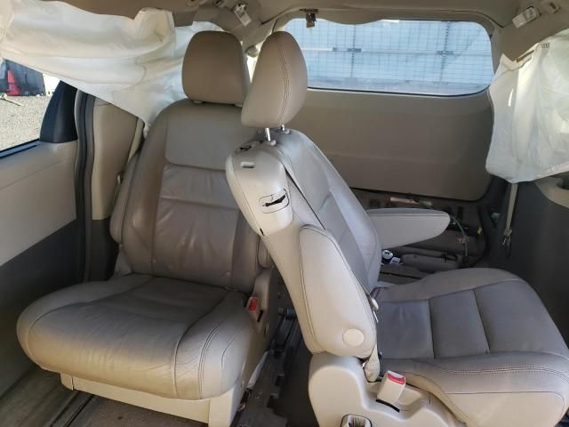 2016 Toyota Sienna XLE