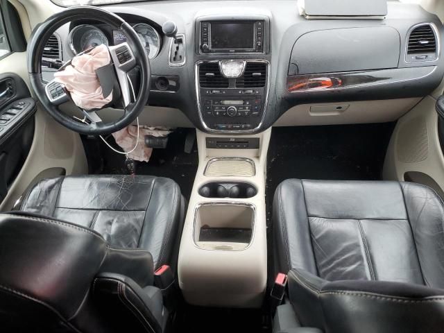 2013 Chrysler Town & Country Limited