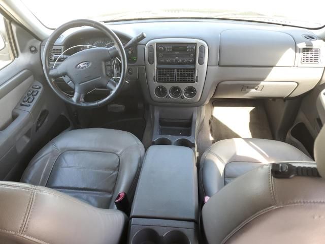 2004 Ford Explorer XLT